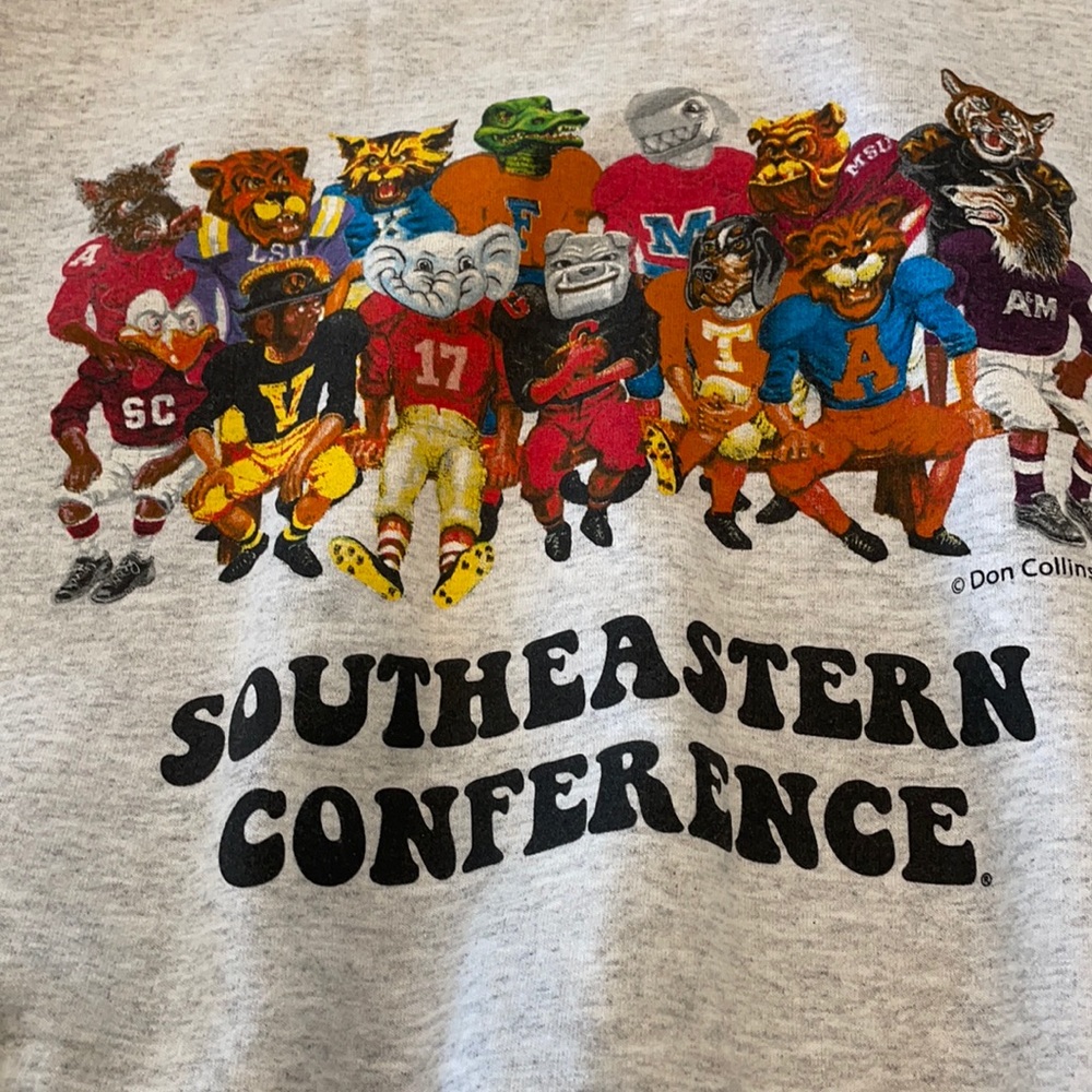 SEC SWEATSHIRT LARGE NWOT